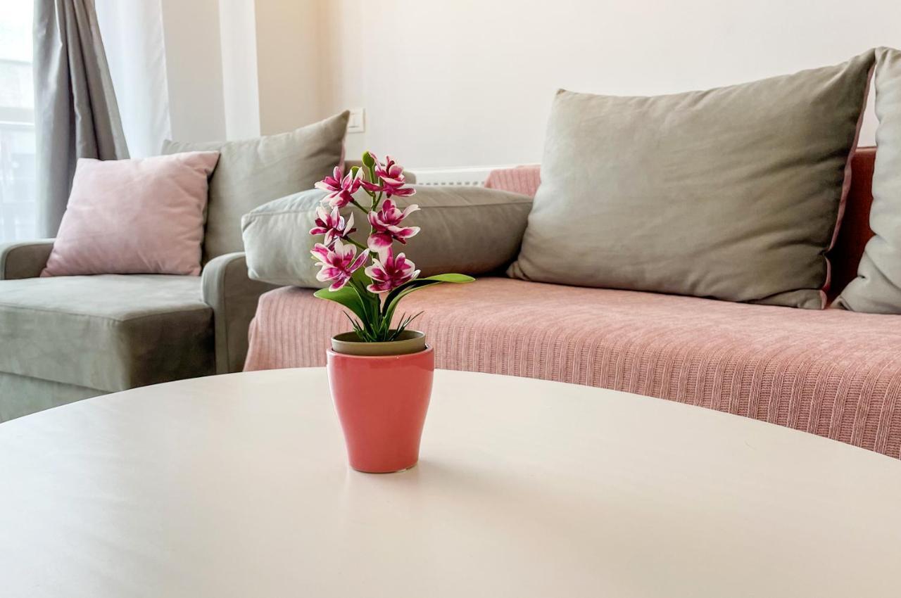 Astoria Rose Apartment Năvodari Екстериор снимка