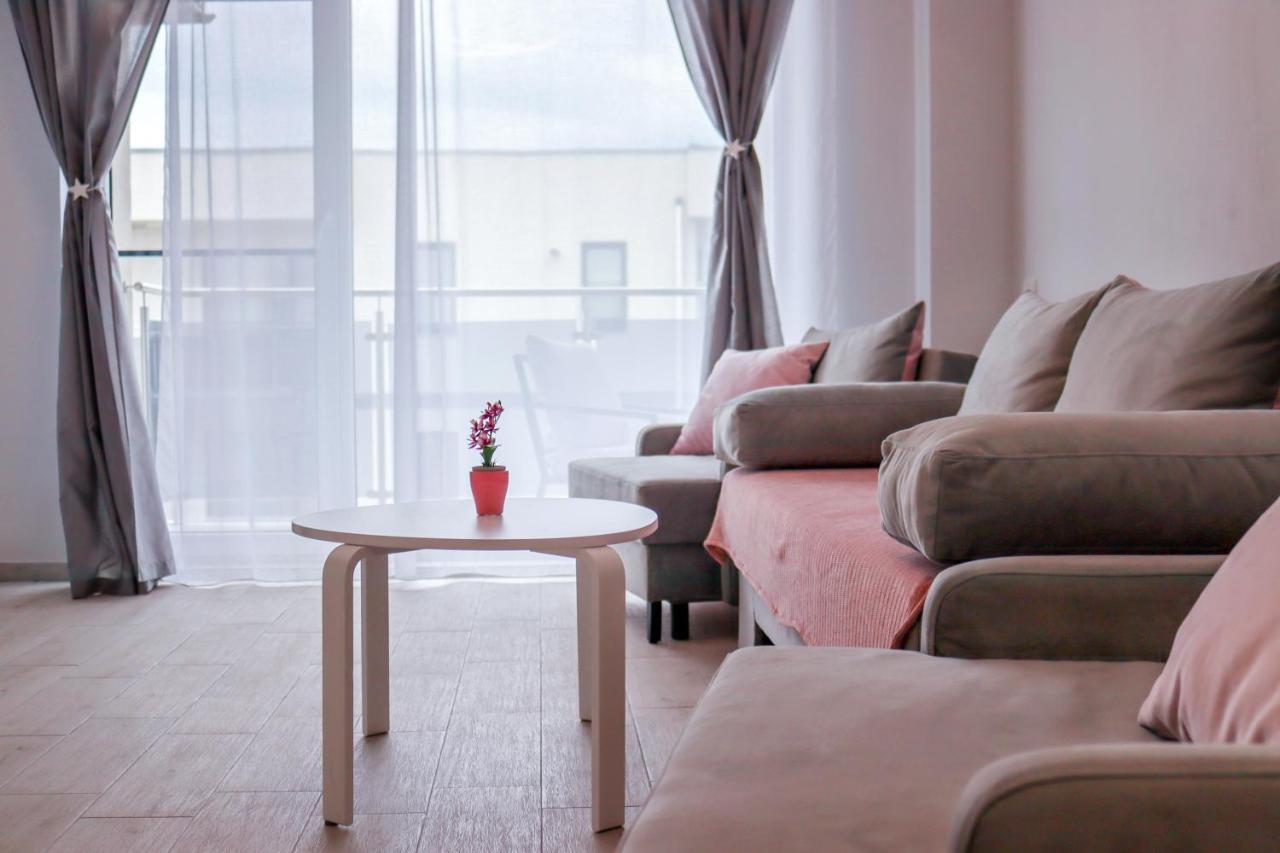 Astoria Rose Apartment Năvodari Екстериор снимка