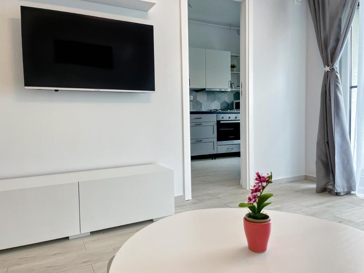 Astoria Rose Apartment Năvodari Екстериор снимка